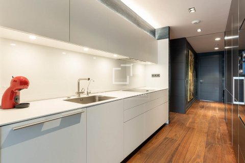 Купить квартиру в Барселона, Испания с 2 спальни, 115м², № 4124 - фото 16