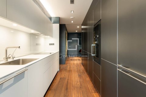 Купить квартиру в Барселона, Испания с 2 спальни, 115м², № 4124 - фото 17
