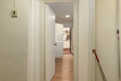 Apartamento de 5 dormitorios en venta en Barcelona, Cataluña, Spain № 4127 - foto 26