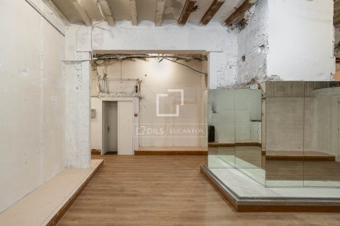 Apartamento de 5 dormitorios en venta en Barcelona, Cataluña, Spain № 4127 - foto 14