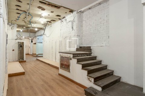 Apartamento de 5 dormitorios en venta en Barcelona, Cataluña, Spain № 4127 - foto 9