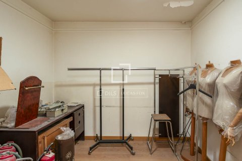 Apartamento de 5 dormitorios en venta en Barcelona, Cataluña, Spain № 4127 - foto 25