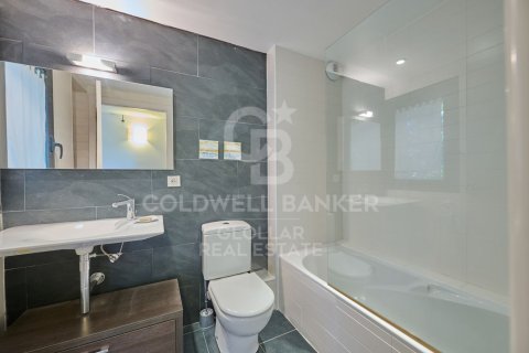 Снять в аренду квартиру в Каталония, Испания с 2 спальни, 70м², № 8019 - фото 12