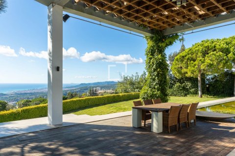Villa de 6 dormitorios en venta en Sant Andreu de Llavaneres, Barcelona, Cataluña, Spain № 3810 - foto 3