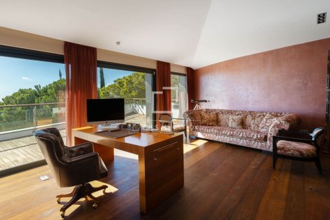 Villa de 6 dormitorios en venta en Sant Andreu de Llavaneres, Barcelona, Cataluña, Spain № 3810 - foto 23
