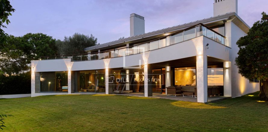 Villa de 6 dormitorios en venta en Sant Andreu de Llavaneres, Barcelona, Cataluña, Spain № 3810
