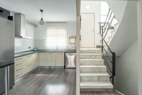 Casa adosada de 4 dormitorios en venta en Sitges, Barcelona, Cataluña, Spain № 7078 - foto 21