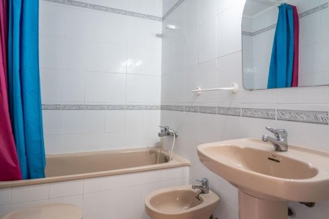 Casa adosada de 4 dormitorios en venta en Sitges, Barcelona, Cataluña, Spain № 7078 - foto 12