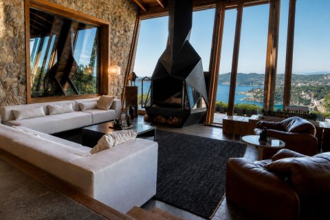 Сasa de 9 dormitorios en venta en Llafranc, Gerona, Cataluña, Spain № 7079 - foto 2