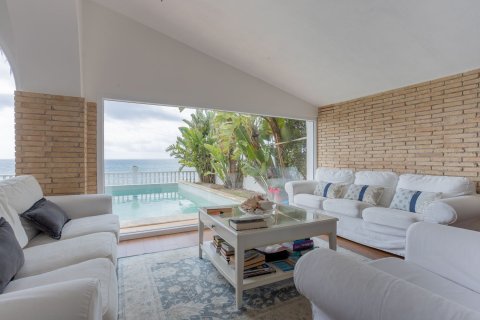 Сasa de 5 dormitorios en venta en Vilanova i la Geltrú, Barcelona, Cataluña, Spain № 7080 - foto 8