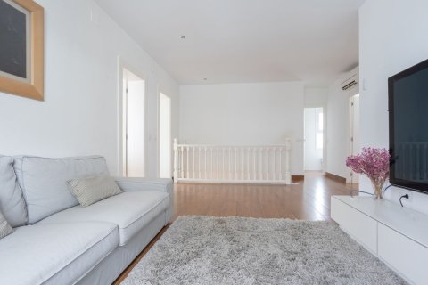 Сasa de 5 dormitorios en venta en Vilanova i la Geltrú, Barcelona, Cataluña, Spain № 7080 - foto 16