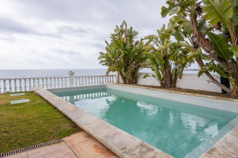 Сasa de 5 dormitorios en venta en Vilanova i la Geltrú, Barcelona, Cataluña, Spain № 7080 - foto 3