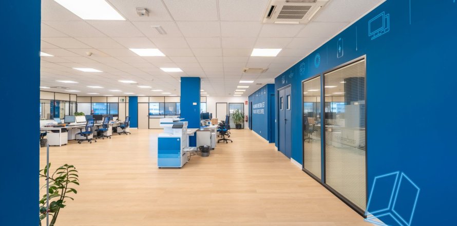 Estudio en venta en Sants-Montjuïc, Barcelona, Cataluña, Spain № 2186