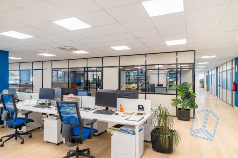 Estudio en venta en Sants-Montjuïc, Barcelona, Cataluña, Spain № 2185 - foto 7