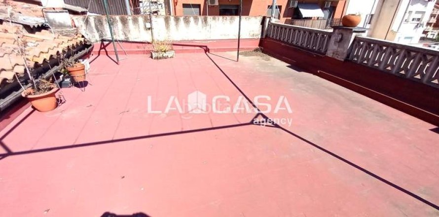 Casa adosada de 4 dormitorios en venta en Granollers, Barcelona, Cataluña, Spain № 2184
