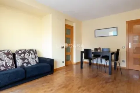 Apartamento de 4 dormitorios en venta en Castelldefels, Barcelona, Cataluña, Spain № 2189 - foto 5