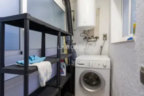Apartamento de 4 dormitorios en venta en Castelldefels, Barcelona, Cataluña, Spain № 2189 - foto 25