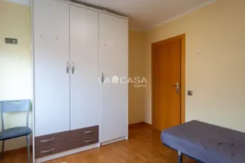 Apartamento de 4 dormitorios en venta en Castelldefels, Barcelona, Cataluña, Spain № 2189 - foto 15
