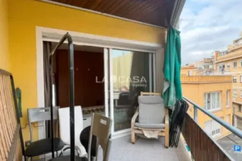 Apartamento de 4 dormitorios en venta en Castelldefels, Barcelona, Cataluña, Spain № 2189