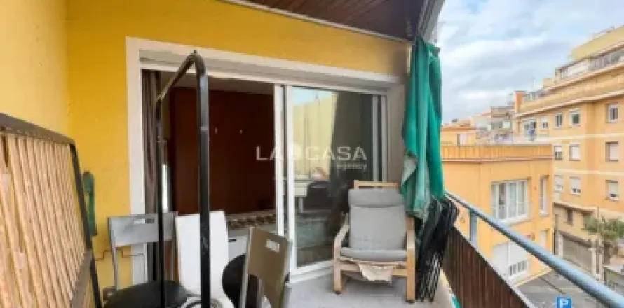 Apartamento de 4 dormitorios en venta en Castelldefels, Barcelona, Cataluña, Spain № 2189