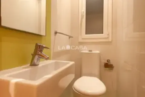Apartamento de 4 dormitorios en venta en Castelldefels, Barcelona, Cataluña, Spain № 2189 - foto 20