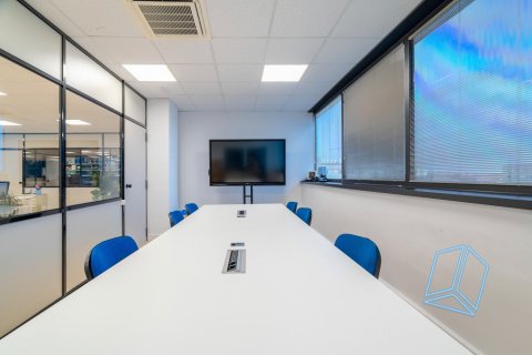 Estudio en venta en Sants-Montjuïc, Barcelona, Cataluña, Spain № 2187 - foto 17