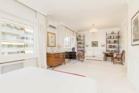 Apartamento de 6 dormitorios en venta en Barcelona, Cataluña, Spain № 8538 - foto 19