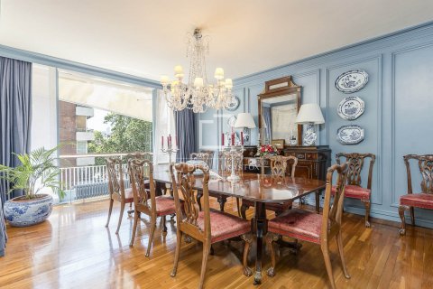 Apartamento de 6 dormitorios en venta en Barcelona, Cataluña, Spain № 8538 - foto 6