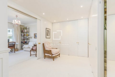 Apartamento de 6 dormitorios en venta en Barcelona, Cataluña, Spain № 8538 - foto 20