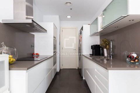 Купить квартиру в Барселона, Испания с 3 спальни, 123м², № 8541 - фото 17