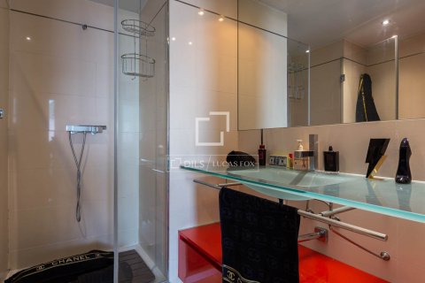 Купить квартиру в Барселона, Испания с 3 спальни, 123м², № 8541 - фото 29