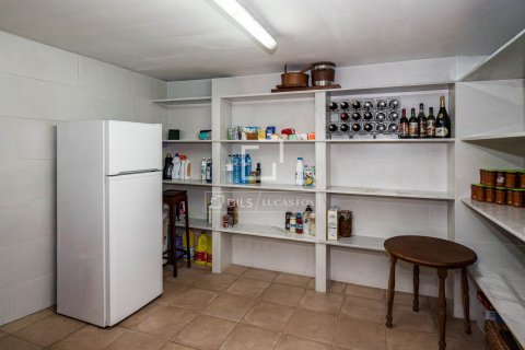 Villa de 5 dormitorios en alquiler en Sant Cugat del Vallès, Barcelona, Cataluña, Spain № 8540 - foto 16