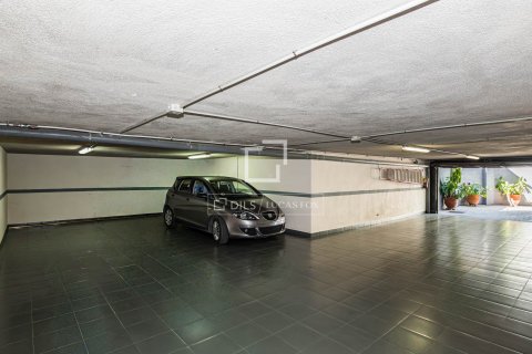 Villa de 5 dormitorios en alquiler en Sant Cugat del Vallès, Barcelona, Cataluña, Spain № 8540 - foto 14