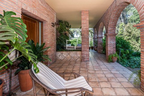 Villa de 5 dormitorios en alquiler en Sant Cugat del Vallès, Barcelona, Cataluña, Spain № 8540 - foto 7