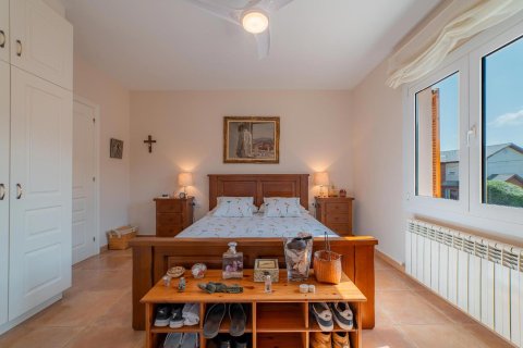 Сasa de 4 dormitorios en venta en Arenys de Munt, Barcelona, Cataluña, Spain № 1463 - foto 13
