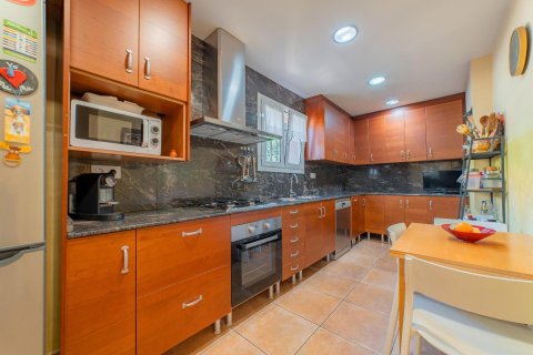 Сasa de 4 dormitorios en venta en Arenys de Munt, Barcelona, Cataluña, Spain № 1463 - foto 5