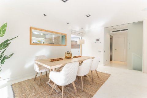 Сasa de 6 dormitorios en venta en Sant Cugat del Vallès, Barcelona, Cataluña, Spain № 1460 - foto 8