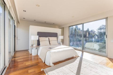 Сasa de 6 dormitorios en venta en Sant Cugat del Vallès, Barcelona, Cataluña, Spain № 1460 - foto 19