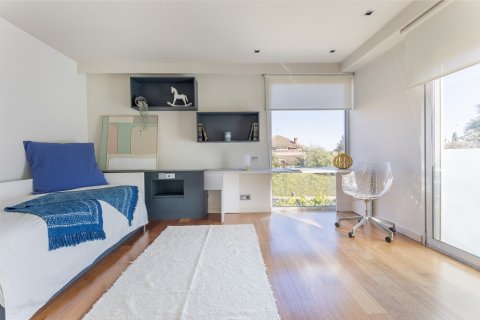 Сasa de 6 dormitorios en venta en Sant Cugat del Vallès, Barcelona, Cataluña, Spain № 1460 - foto 27