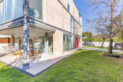 Сasa de 6 dormitorios en venta en Sant Cugat del Vallès, Barcelona, Cataluña, Spain № 1460 - foto 18