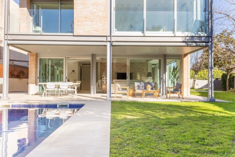 Сasa de 6 dormitorios en venta en Sant Cugat del Vallès, Barcelona, Cataluña, Spain № 1460 - foto 15