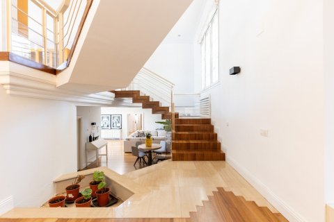 Сasa de 7 dormitorios en venta en Sant Cugat del Vallès, Barcelona, Cataluña, Spain № 1461 - foto 22