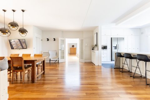 Сasa de 7 dormitorios en venta en Sant Cugat del Vallès, Barcelona, Cataluña, Spain № 1461 - foto 27