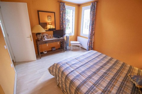 Сasa de 5 dormitorios en venta en Coma-Ruga, Tarragona, Cataluña, Spain № 1462 - foto 20