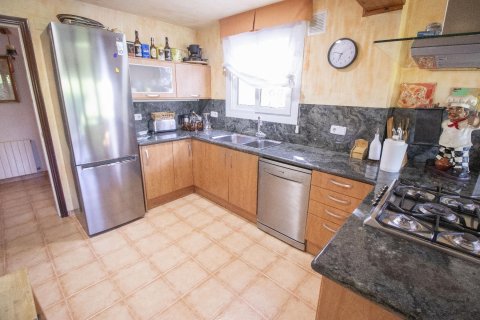 Сasa de 5 dormitorios en venta en Coma-Ruga, Tarragona, Cataluña, Spain № 1462 - foto 17