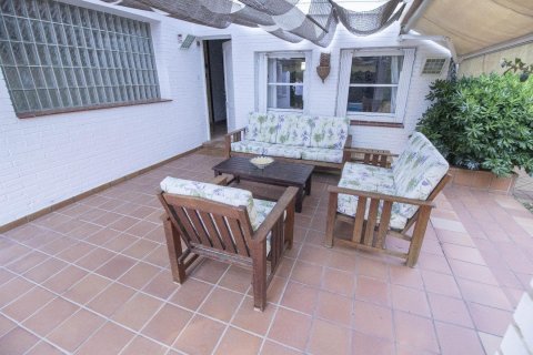 Сasa de 5 dormitorios en venta en Coma-Ruga, Tarragona, Cataluña, Spain № 1462 - foto 6