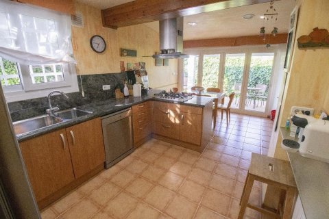 Сasa de 5 dormitorios en venta en Coma-Ruga, Tarragona, Cataluña, Spain № 1462 - foto 13