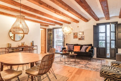 Купить квартиру в Барселона, Испания с 3 спальни, 91м², № 7119 - фото 2