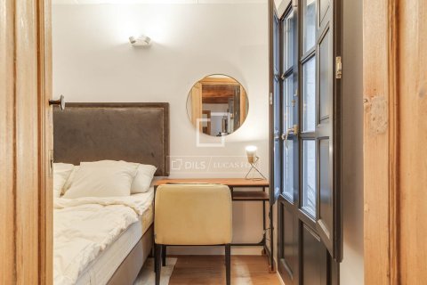 Купить квартиру в Барселона, Испания с 3 спальни, 91м², № 7119 - фото 16