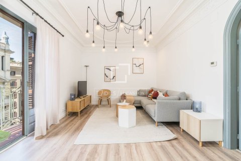 Apartamento de 4 dormitorios en alquiler en Barcelona, Cataluña, Spain № 7122